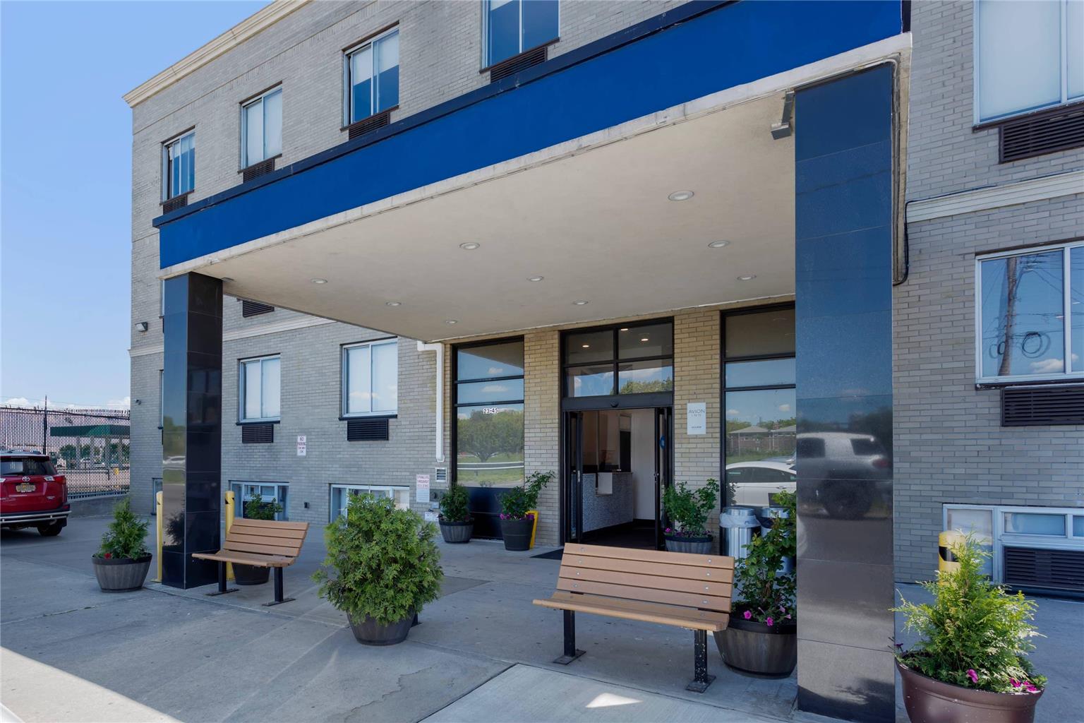Avion Inn Near LGA Airport an Ascend Collection Hotel — hotel in East Elmhurst