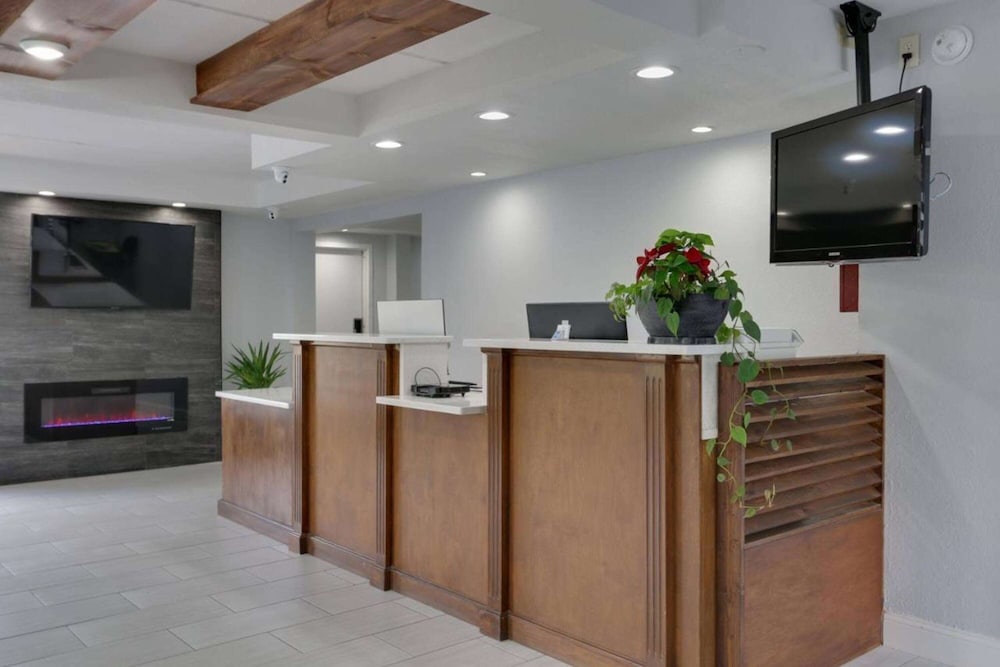 Baymont by Wyndham Ridgeland I 95 - featured photo