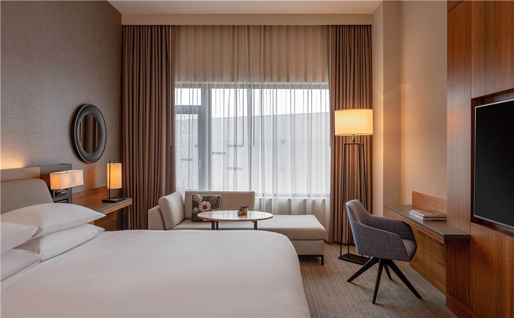 Hyatt Regency Lake Washington at Seattle s Southport - photo 27