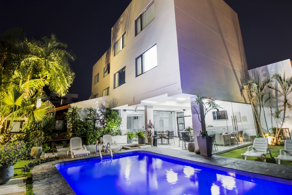 Sirari Suites Hotel in Santa Cruz De La Sierra, Bolivia