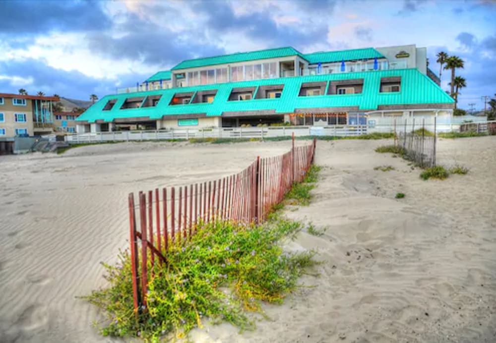 SeaVenture Beach Hotel - photo 22