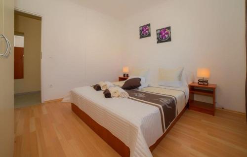Apartment in Pakoštane with pool access terrace air conditioning Wi Fi 3548 4 — 4-Star Luxury Hotel in Pakostane, Croatia
