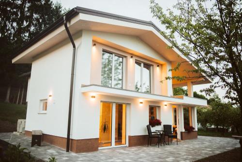 Holiday Home Vinagora — 4-Star Luxury Hotel in Bistrica Ob Sotli, Slovenia