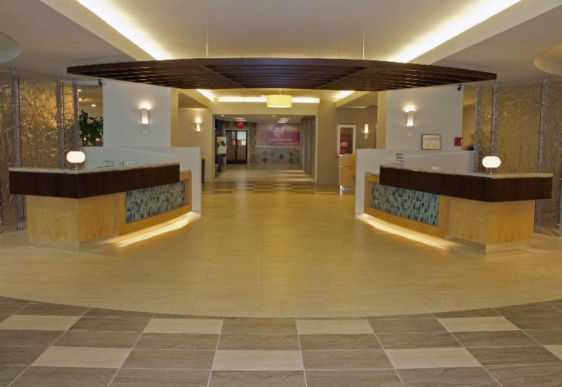 DoubleTree by Hilton Virginia Beach - photo 13