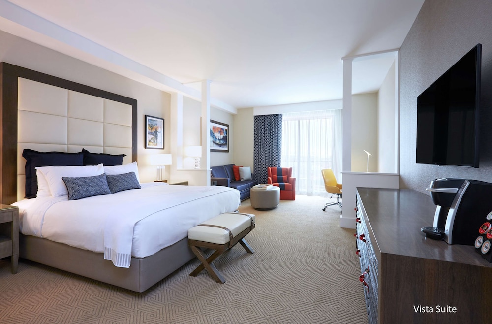 The Waterfront Beach Resort A Hilton Hotel - photo 51