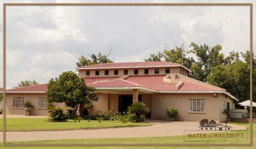 Water on Waldrift Guesthouse — 4-Star Luxury Hotel in Vereeniging, South Africa