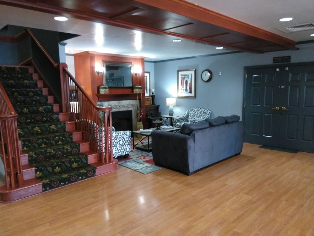 Baymont by Wyndham Clinton - photo 28