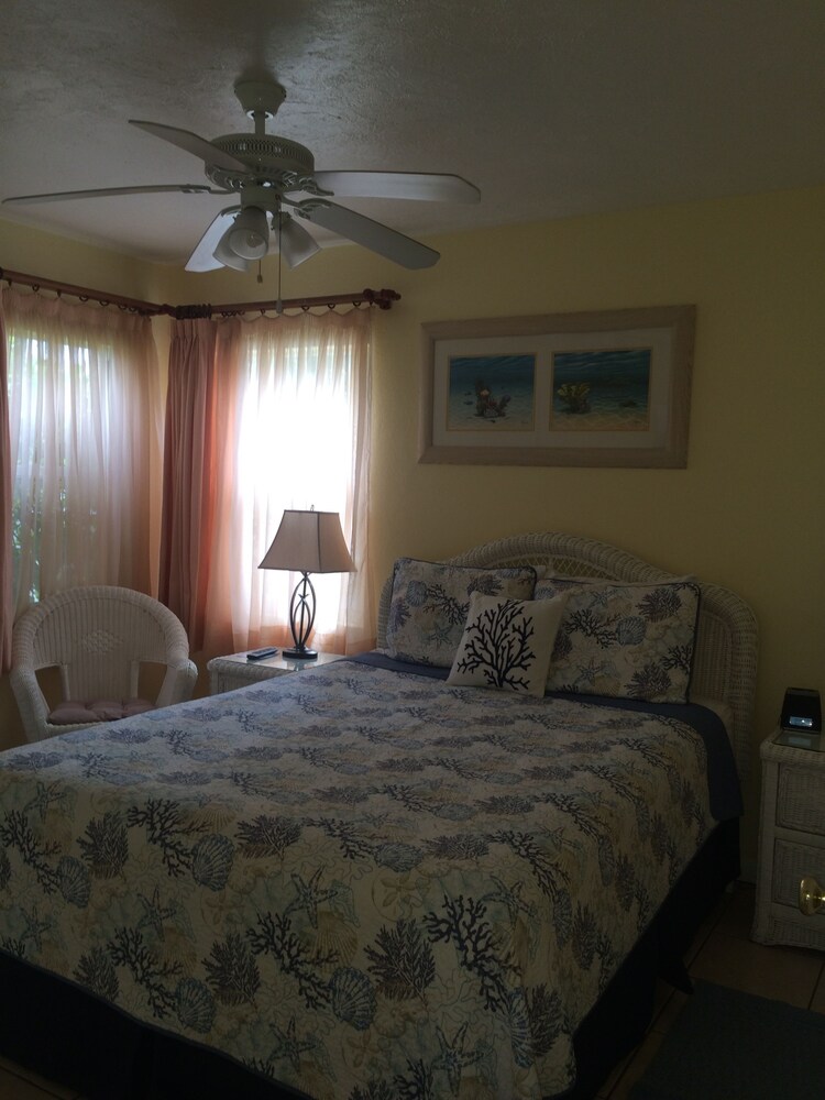 Queen's Gate Resort - photo 12