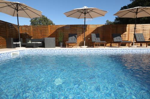 Apartman Debora sa privatnim bazenom — 4-Star Luxury Hotel in Pula, Croatia