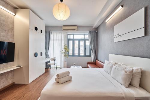 S Lux Apartment 5 mins walking in central — 4-Star Luxury Hotel in Ho Chi Minh City, Vietnam
