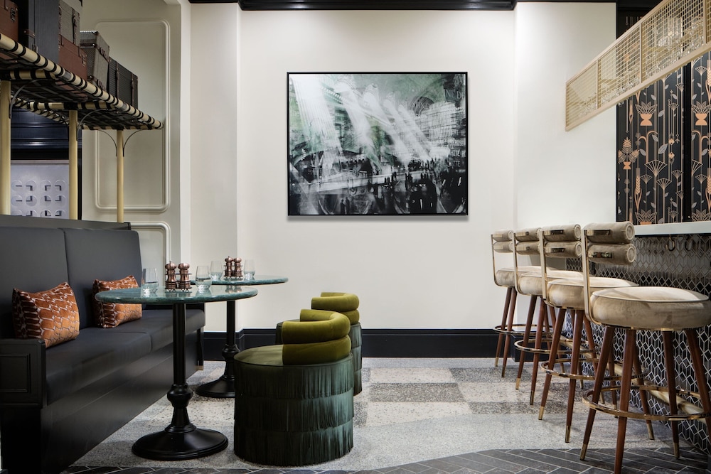 LaSalle Boutique Hotel - photo 36