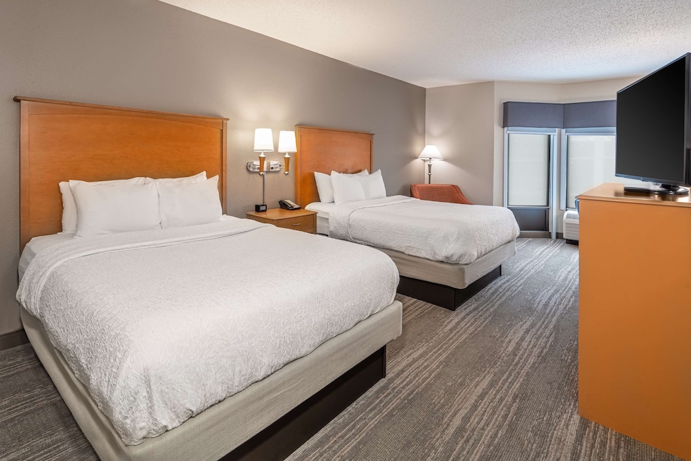 Hampton Inn & Suites Nashville Vanderbilt Elliston Place - photo 14