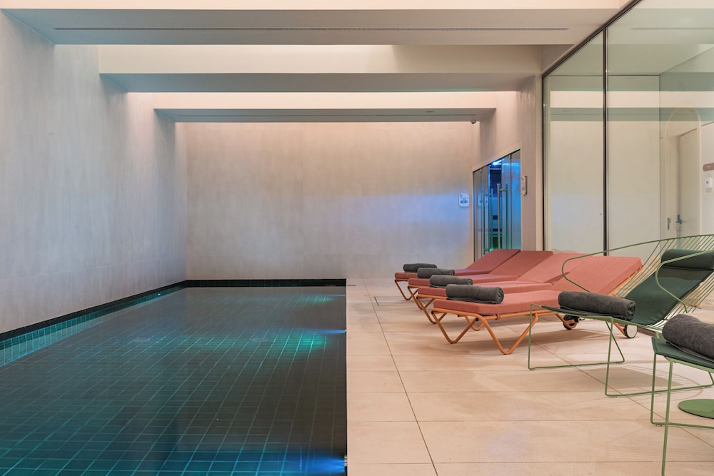 Luster Hotel - carbon neutral hotel in Lisbon