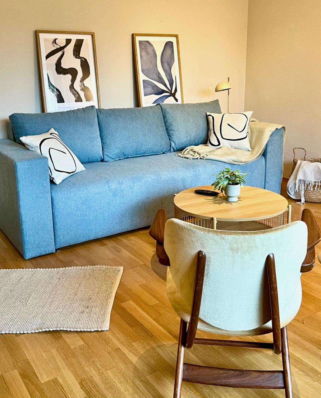 Top Lage Familienfreundlich mit Garten & Parkplatz bis zu 6 Pers Family & Friends LODGE — 4-Star Luxury Hotel in Gromitz, Germany