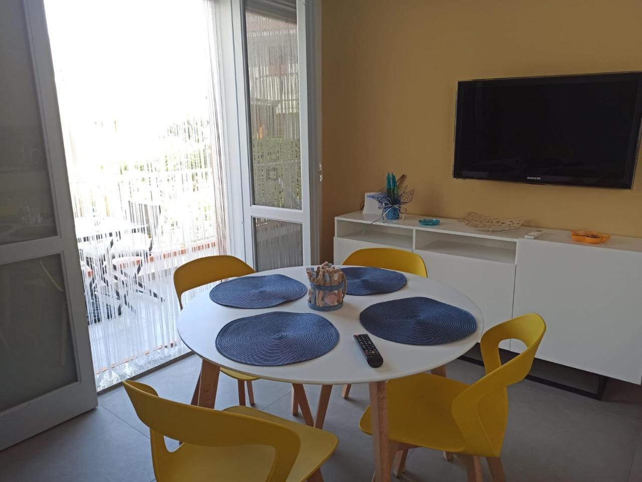 Sole a Vista in Marina Di Ragusa, Italy