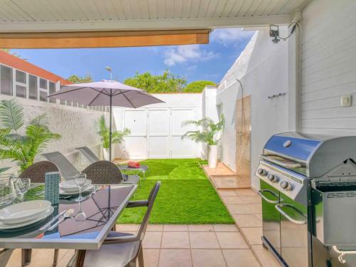 Amplio Apartamento En El Centro — 4-Star Luxury Hotel in Playa Del Ingles, Spain