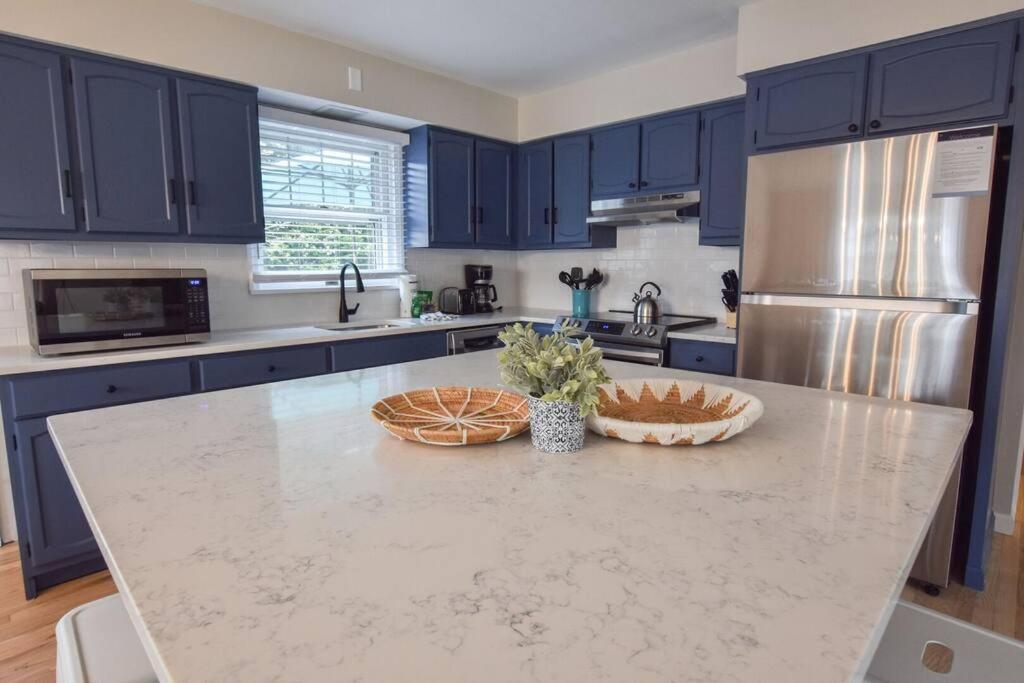 Perfect For Group W Kids Dogs W Hot Tub — Chatham
