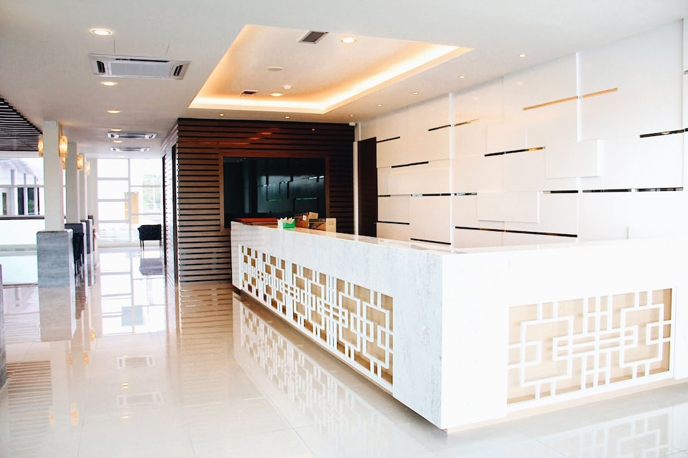 906 Premier Hotel — Malacca — photo 2