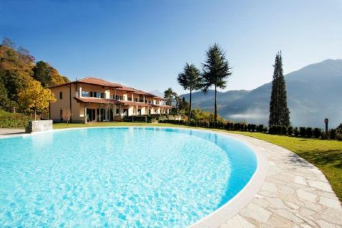 Tremezzo Residence 11 apartments to choose from in an exclusive residence by Italian Apartments — 4-Star Luxury Hotel in Tremezzo, Italy