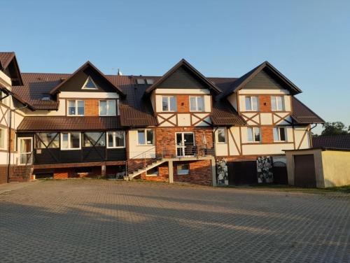 Checz Gościnna pokoje sauna jacuzzi sala konferencyjna in Kartuzy, Poland