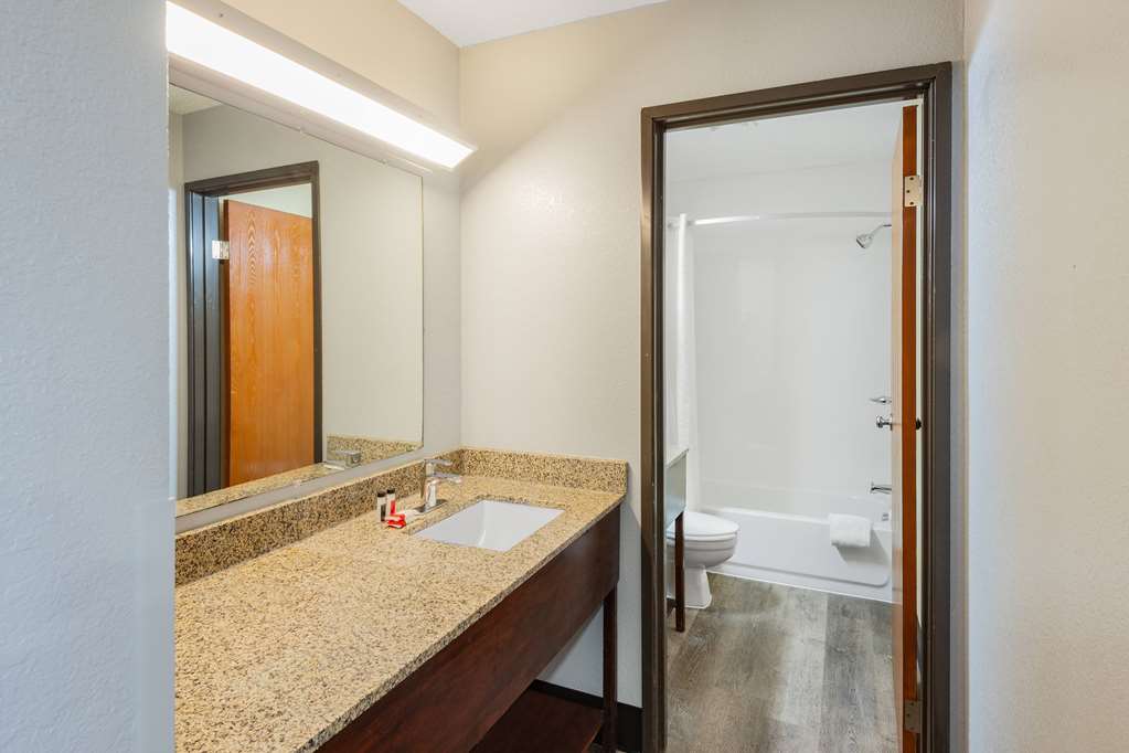 Super 8 by Wyndham Waynesburg - photo 34