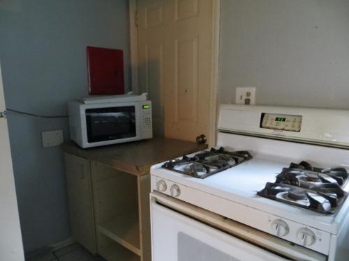 Madison Suites Motel - photo 30