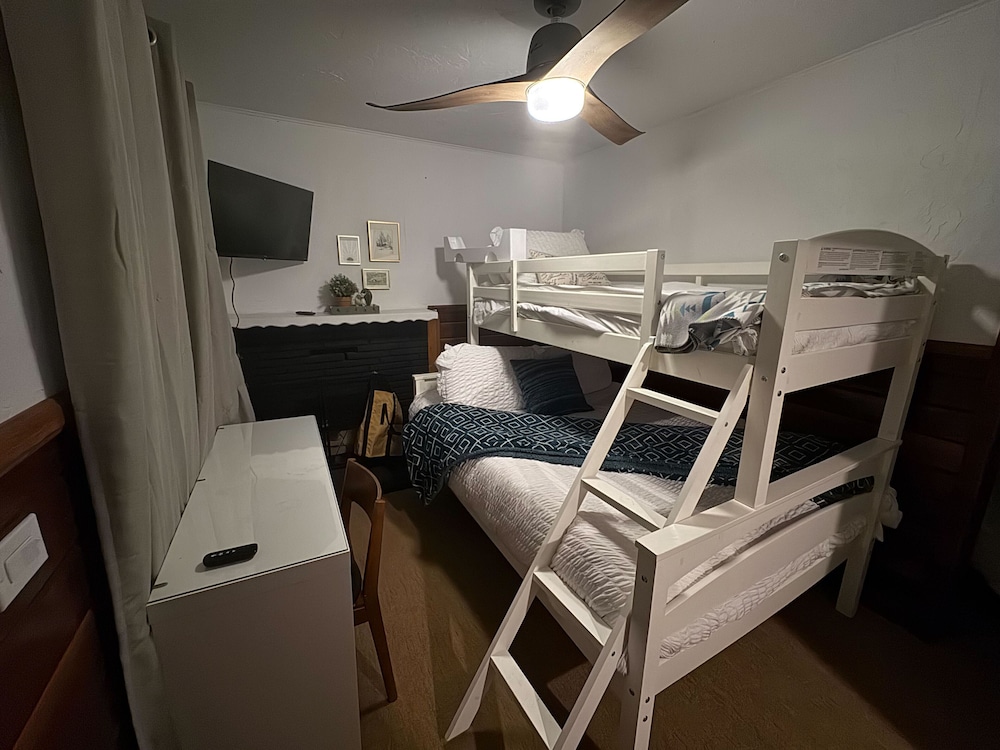 Three Pines Cabins Lodge - photo 17