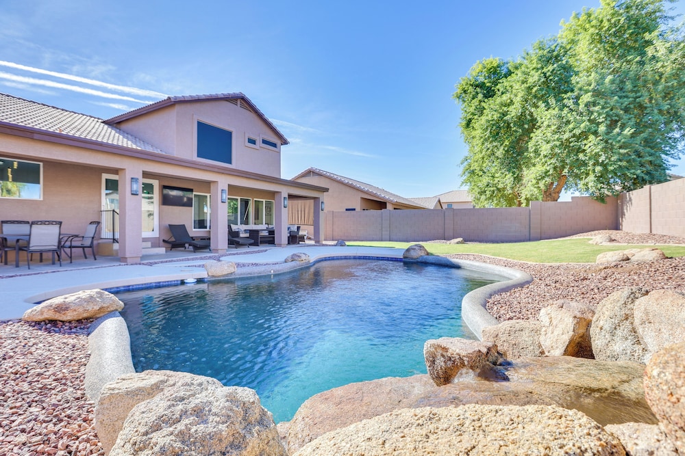 Glendale Home w Fire Pit Near State Farm Stadium - photo 20