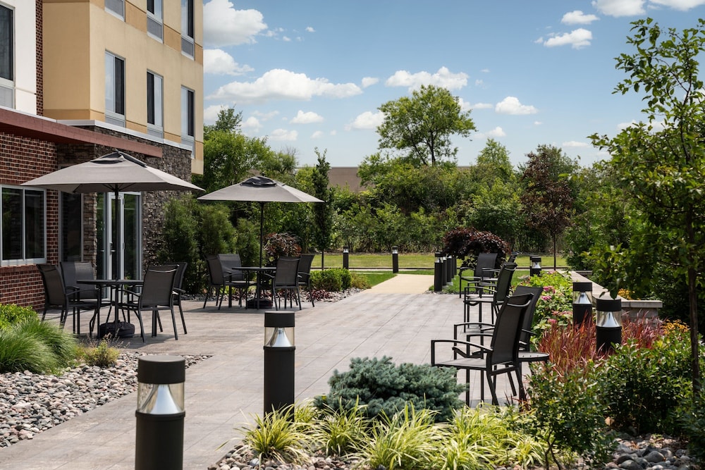 Fairfield Inn & Suites by Marriott Cleveland Tiedeman Road - photo 28