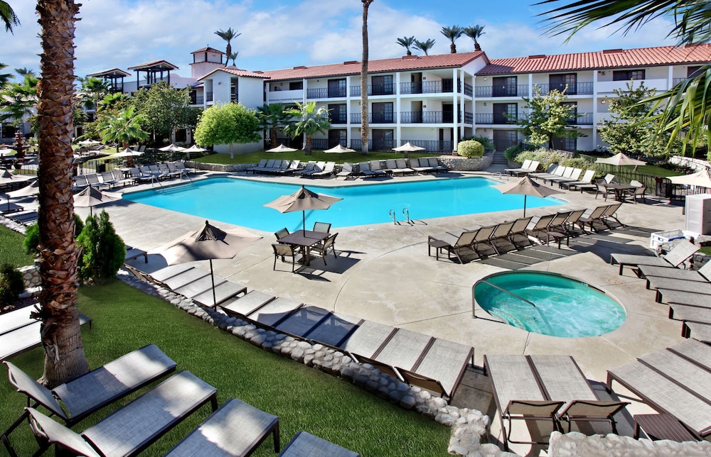 Embassy Suites by Hilton Palm Desert - photo 14