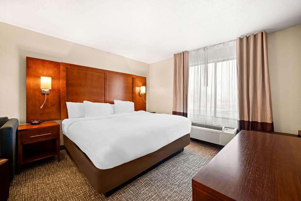 Comfort Inn & Suites Decatur Forsyth - photo 18
