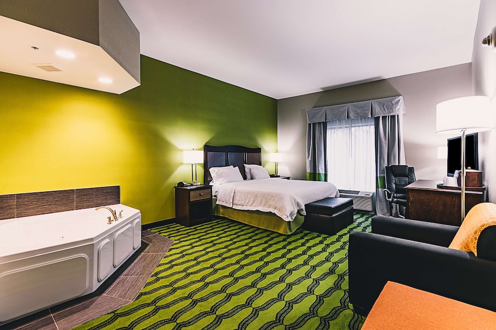 Hampton Inn Niagara Falls Blvd - photo 21