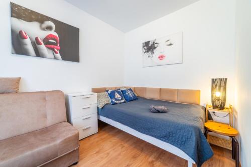 Pokój od strony ulicy Kajki Mikołajki in Mikolajki, Poland