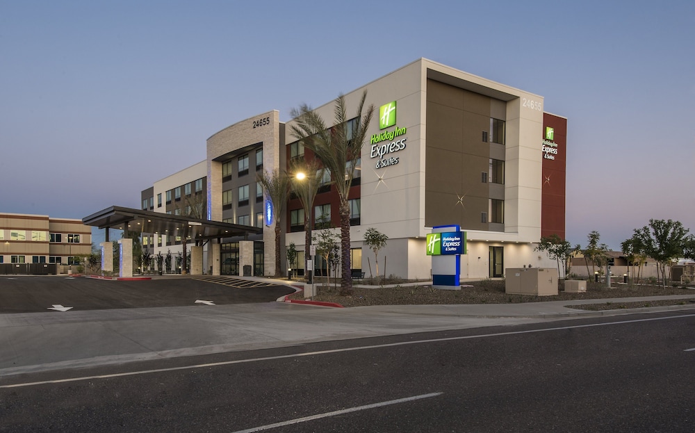 Holiday Inn Express & Suites Phoenix North Happy Valley by IHG - photo 39