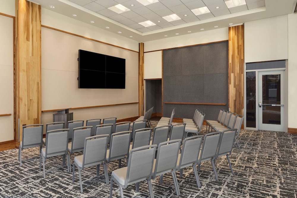 Homewood Suites by Hilton University City - photo 42