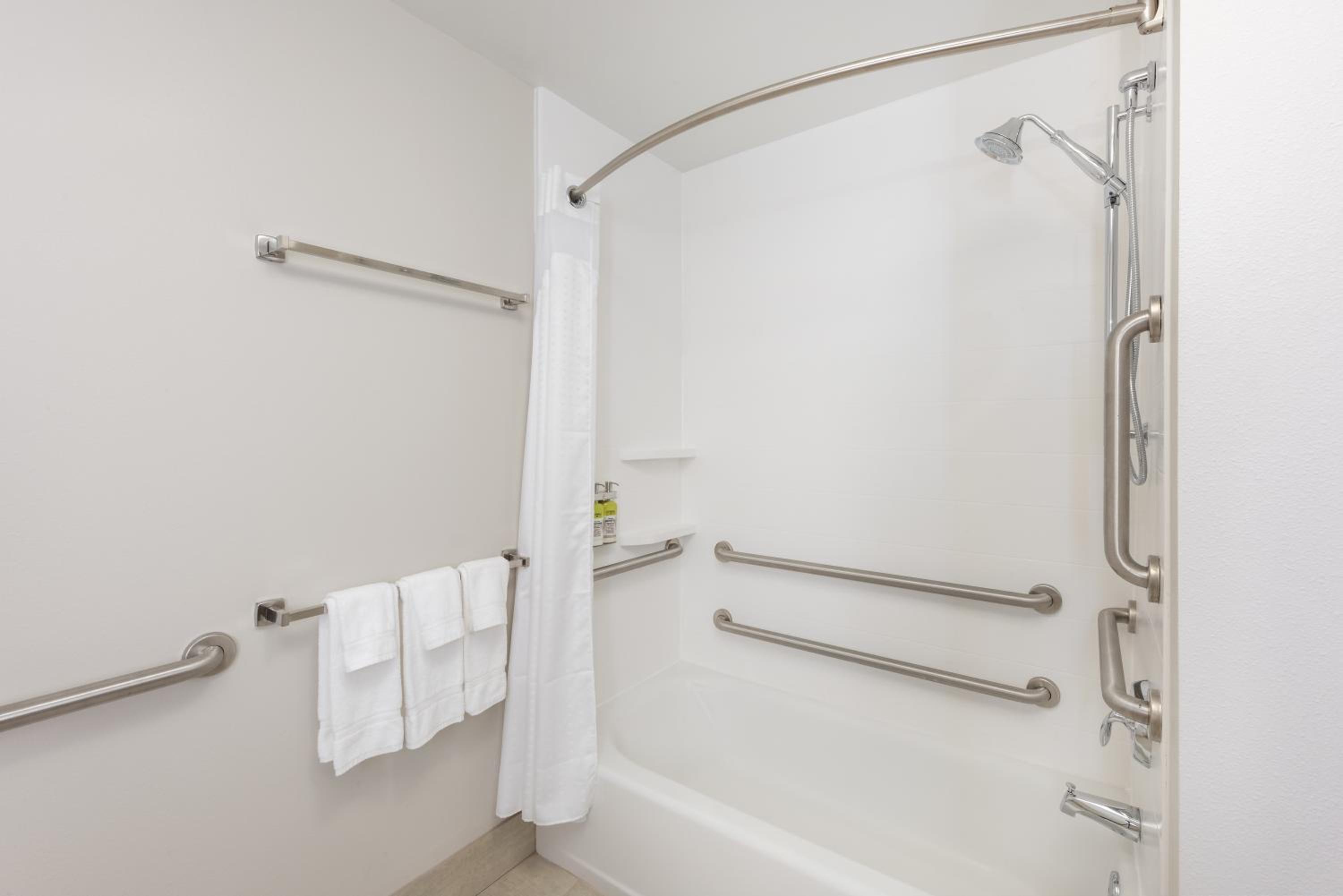 Holiday Inn Express & Suites Ottawa - photo 49