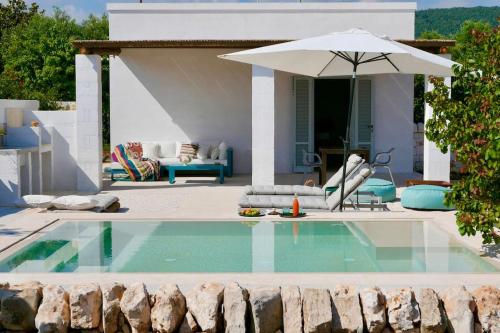 Masseria Pezze Galere La Casa del Fico con piscina idromassaggio privata — 4-Star Luxury Hotel in Fasano, Italy