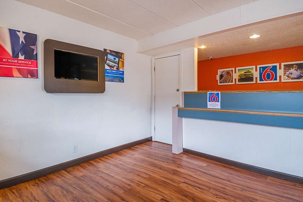 Motel 6 Knoxville TN North - photo 26