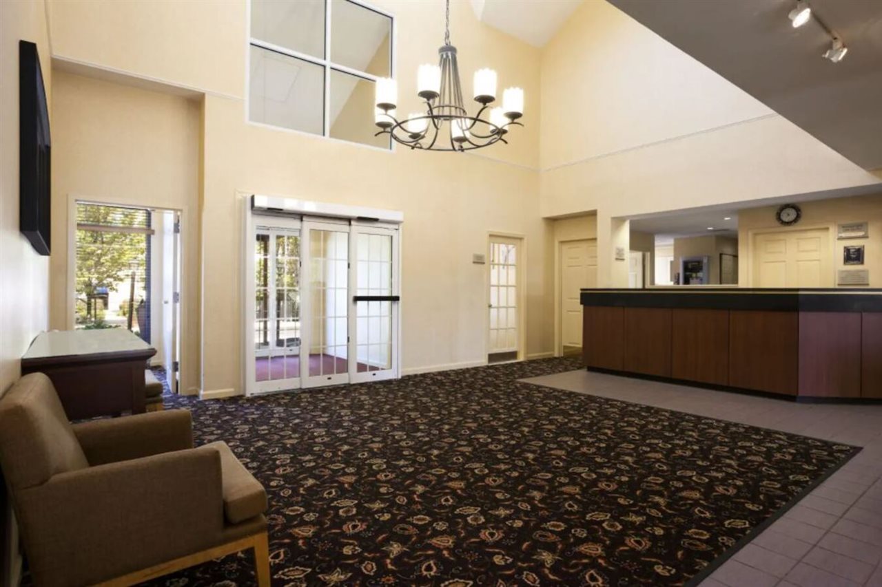 Hawthorn Suites by Wyndham Philadelphia Airport - photo 2