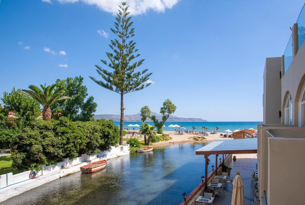 Hotel Kalyves Beach — Kalyves