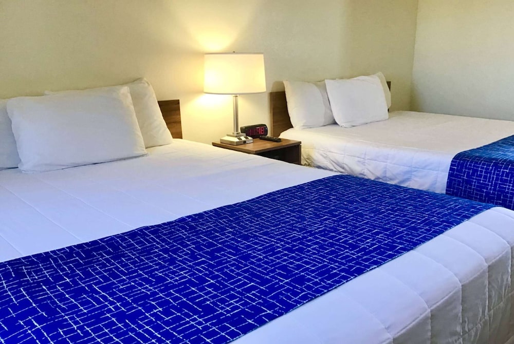 Travelodge by Wyndham Three Forks - photo 10