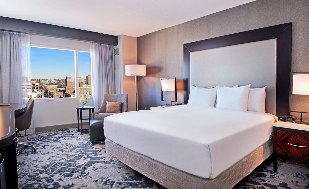 Hilton Baltimore Inner Harbor - photo 21