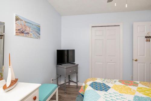 A Lucky Break by Oak Island Accommodations - photo 17