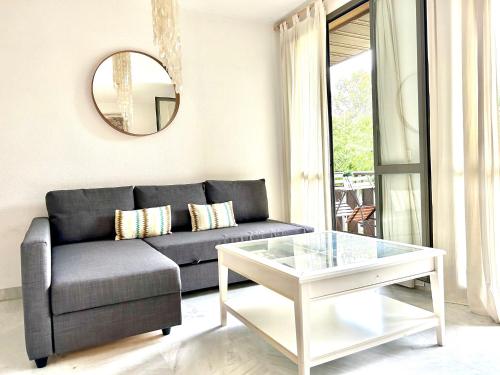 Hipalis Palmera — 4-Star Luxury Hotel in Sevilla, Spain