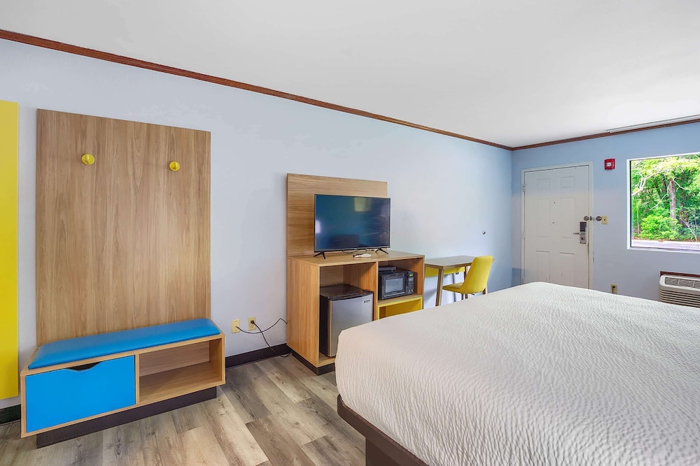 Days Inn by Wyndham Foley — Foley — photo 4