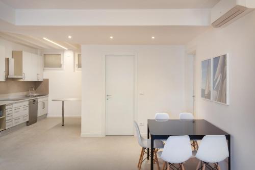 Apartment Azzurro — 4-Star Luxury Hotel in Torri Del Benaco, Italy