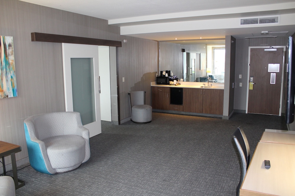 Courtyard Muncie at Horizon Convention Center - photo 25