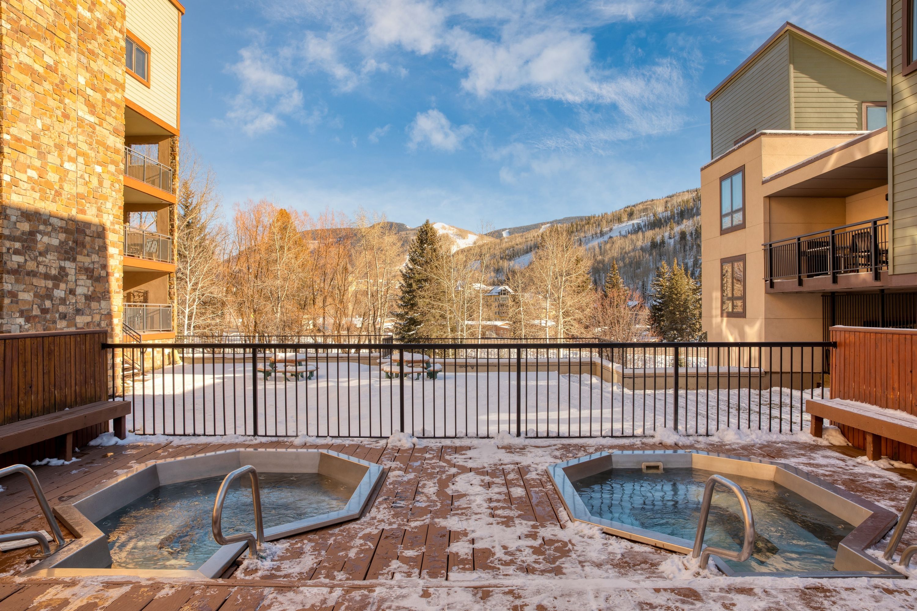 Cloud 9 by Avantstay Located at the Base of Vail Ski Resort w Community Pool & Hot Tub - photo 2