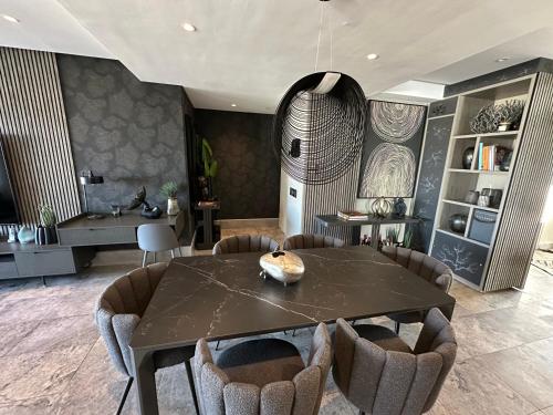 V&A Waterfront Cape Town Luxury 3 Bedroom with 1000 views — 4-Star Luxury Hotel in Cape Town, South Africa