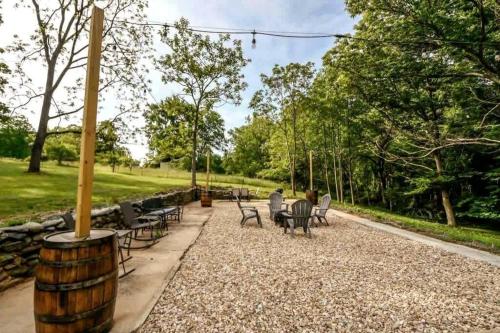 Time to Wine Down Family Home — 4-Star Luxury Hotel in Afton, United States
